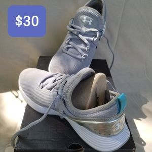 Running shoes